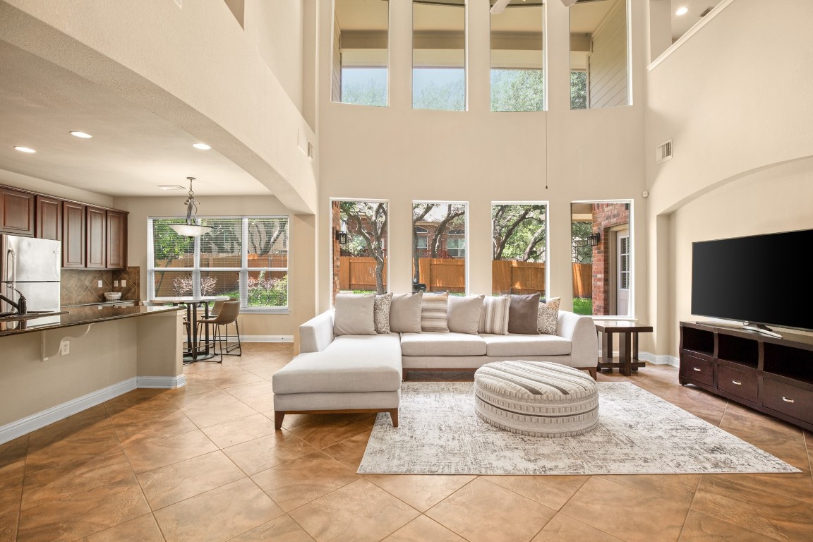 9812 Whitley Bay Drive , Austin, TX, 78717 | 6899325 | Realty Texas LLC
