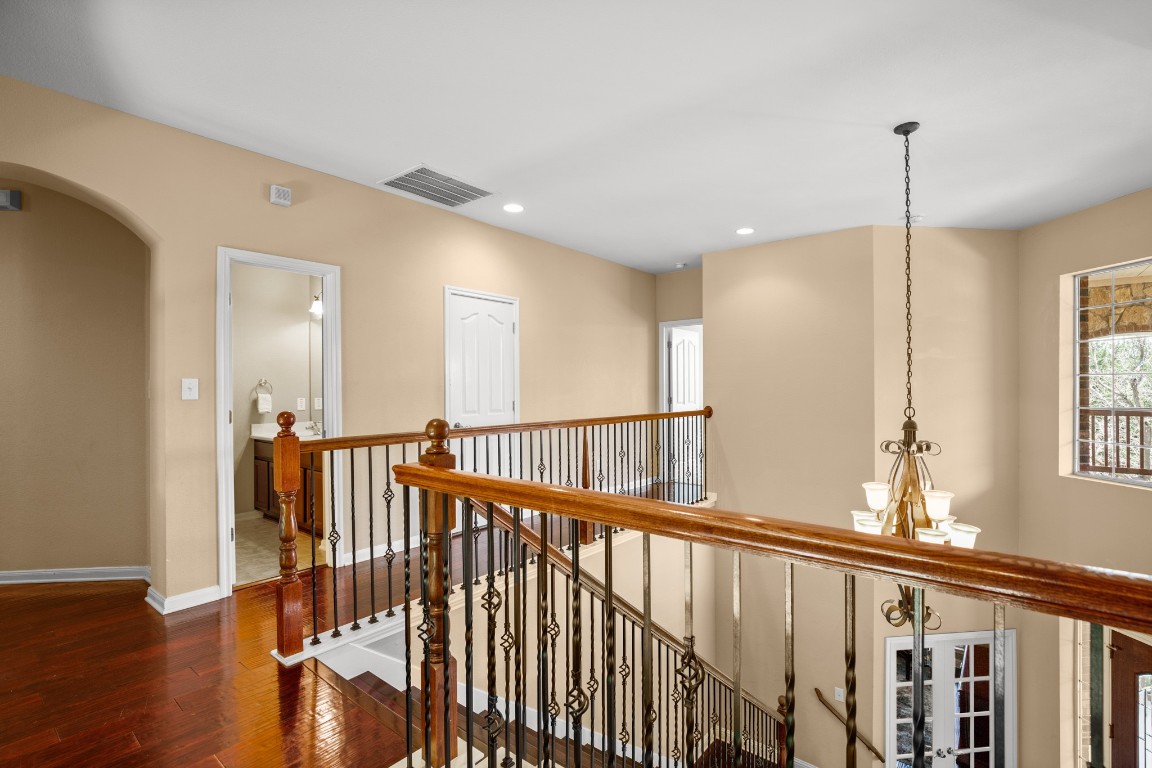 9812 Whitley Bay Drive , Austin, TX, 78717 | 6899325 | Realty Texas LLC