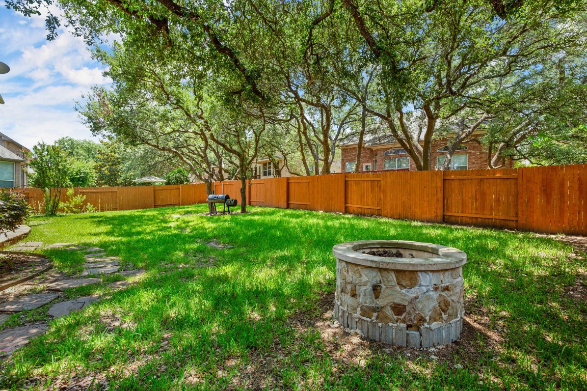 9812 Whitley Bay Drive , Austin, TX, 78717 | 6899325 | Realty Texas LLC
