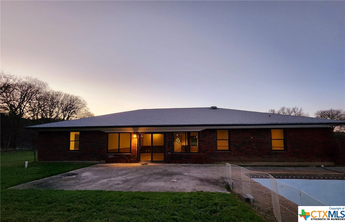 Sold: 3003 Oak Hill Drive Blog Image Banner