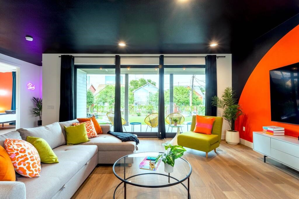1604 Miriam Avenue , Austin, TX, 78702 | 4998231 | Realty Texas LLC