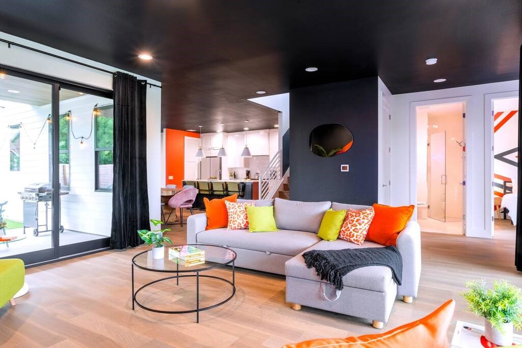 1604 Miriam Avenue , Austin, TX, 78702 | 4998231 | Realty Texas LLC