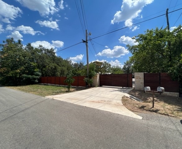 9601 Wier Loop Road , Austin, TX, 78736 | 5377707 | Realty Texas LLC