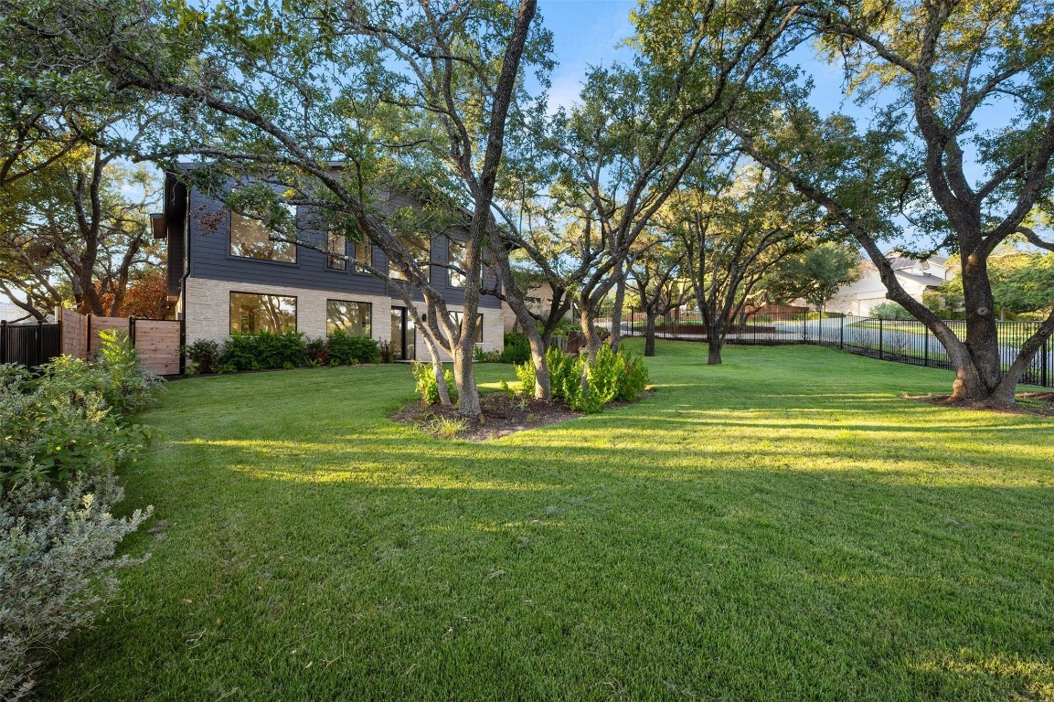 1704 Trevino Drive , Austin, TX, 78746 | 7174186 | Realty Texas LLC