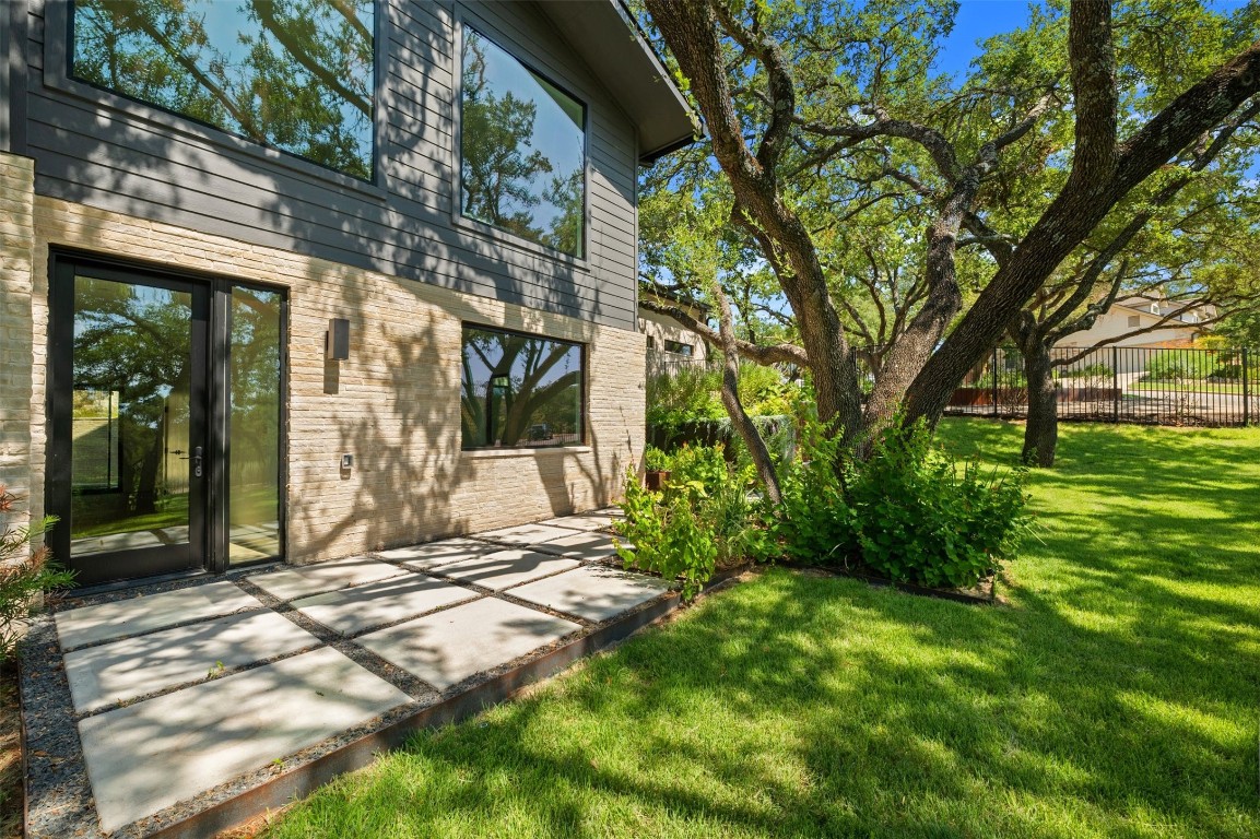 1704 Trevino Drive , Austin, TX, 78746 | 7174186 | Realty Texas LLC