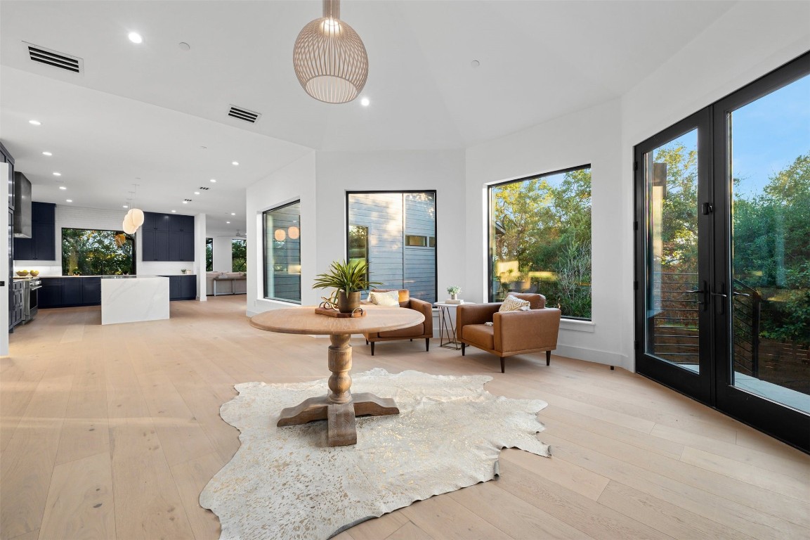 1704 Trevino Drive , Austin, TX, 78746 | 7174186 | Realty Texas LLC
