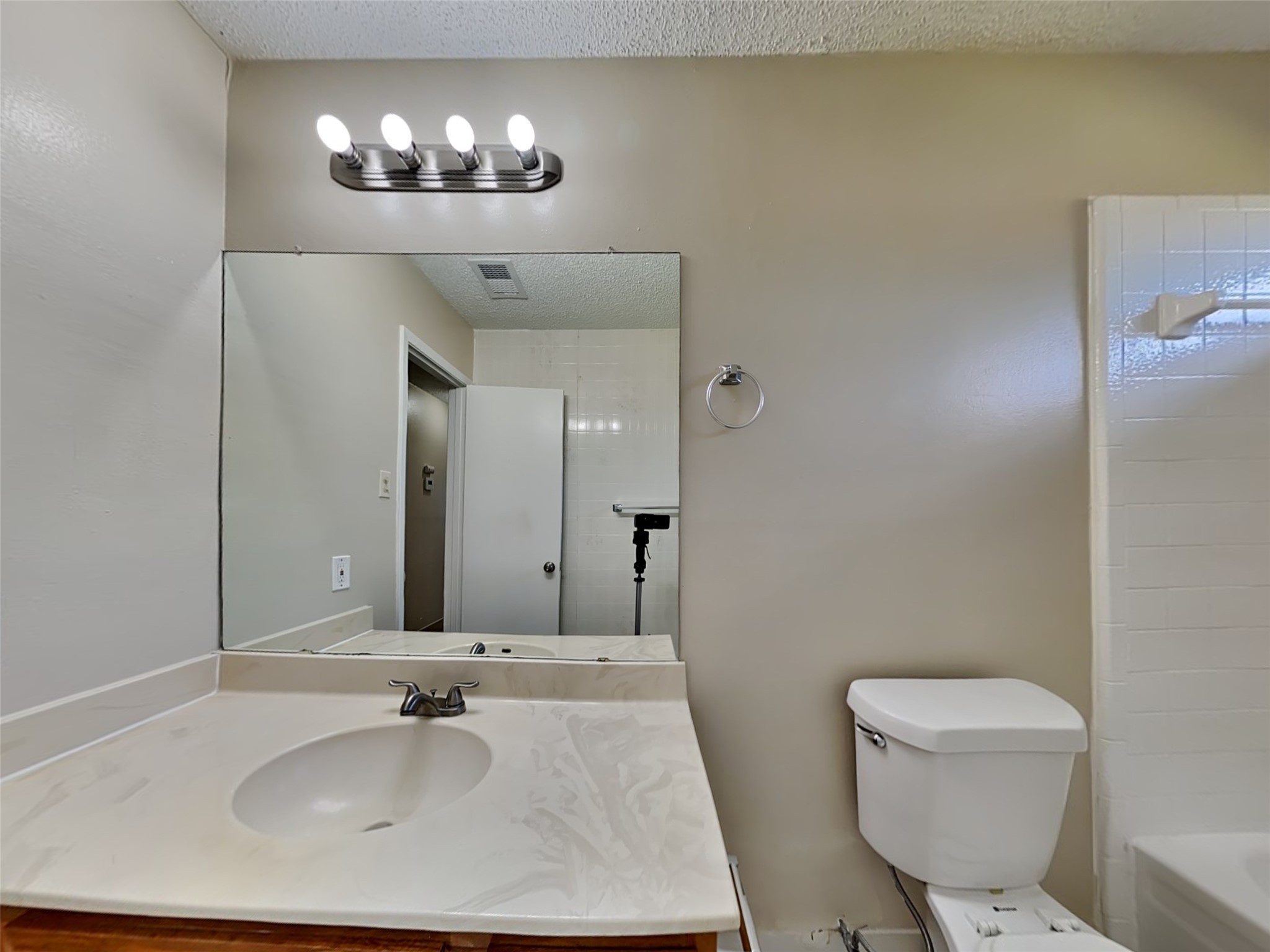 1118 Briarmead Drive 