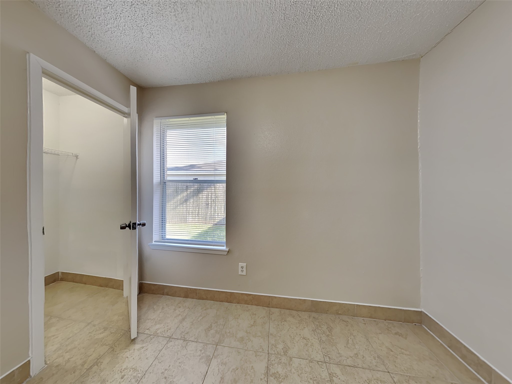 1118 Briarmead Drive 