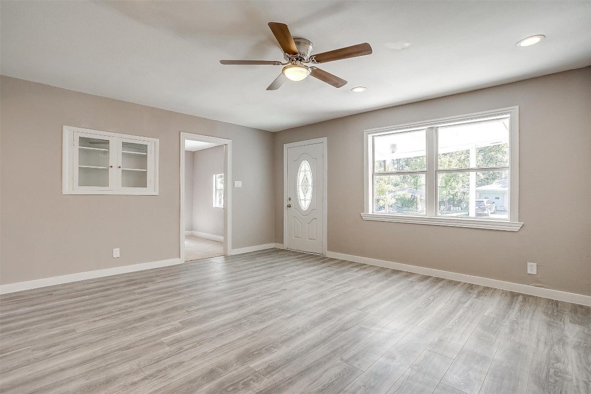 725 NW 14th Street , Grand Prairie, TX, 75050 | 20446356 | Realty Texas LLC