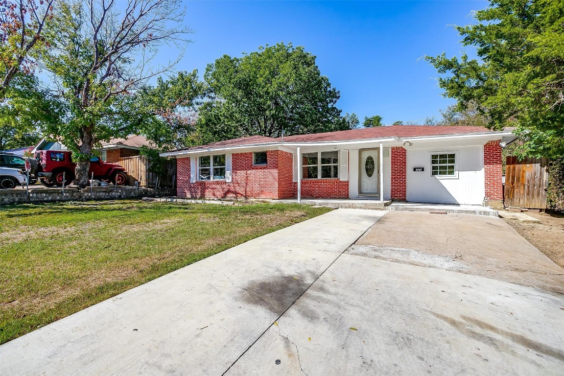 725 NW 14th Street , Grand Prairie, TX, 75050 | 20446356 | Realty Texas LLC