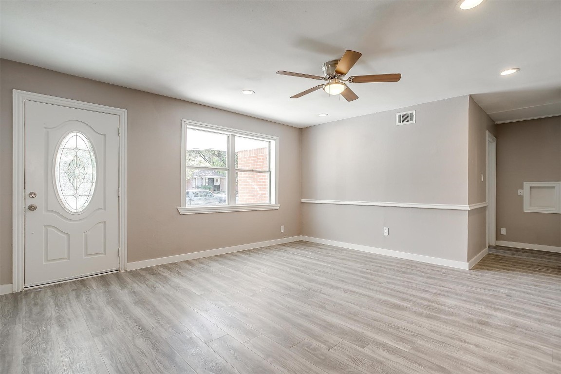 725 NW 14th Street , Grand Prairie, TX, 75050 | 20446356 | Realty Texas LLC