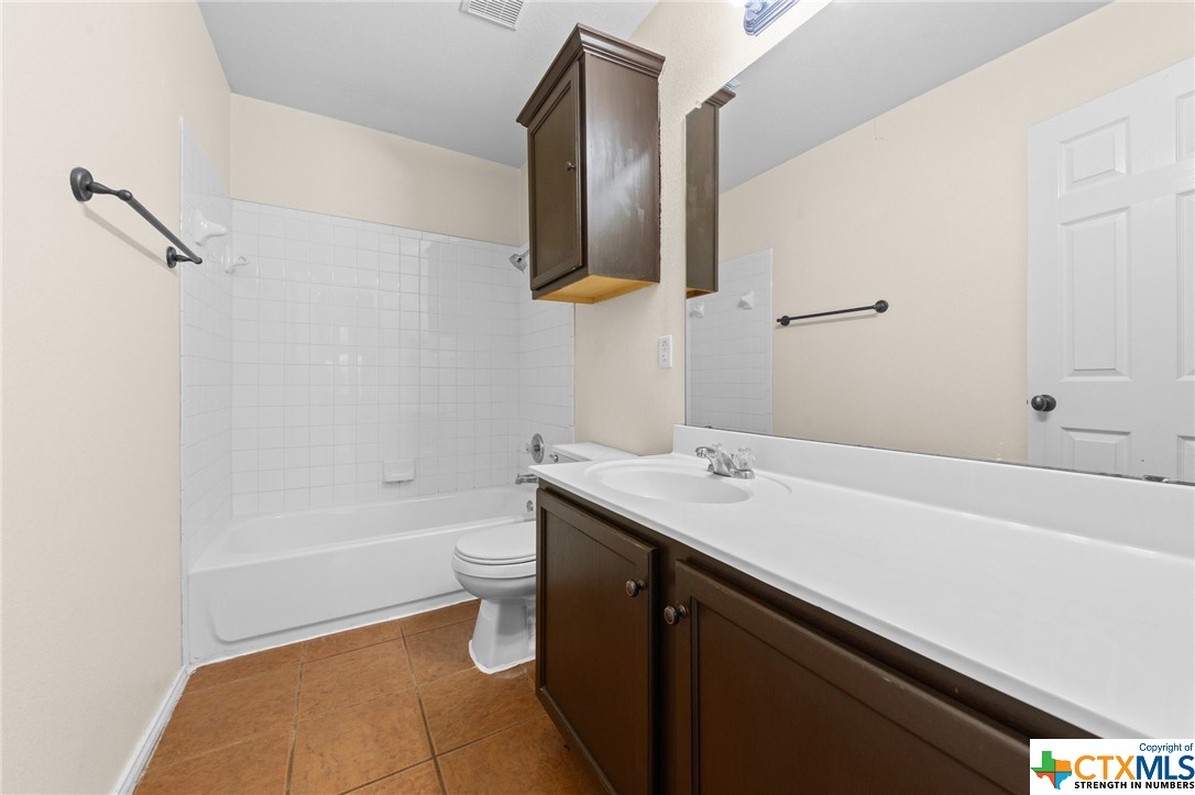 5903 Mosaic Trail