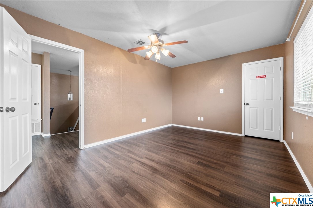 5903 Mosaic Trail