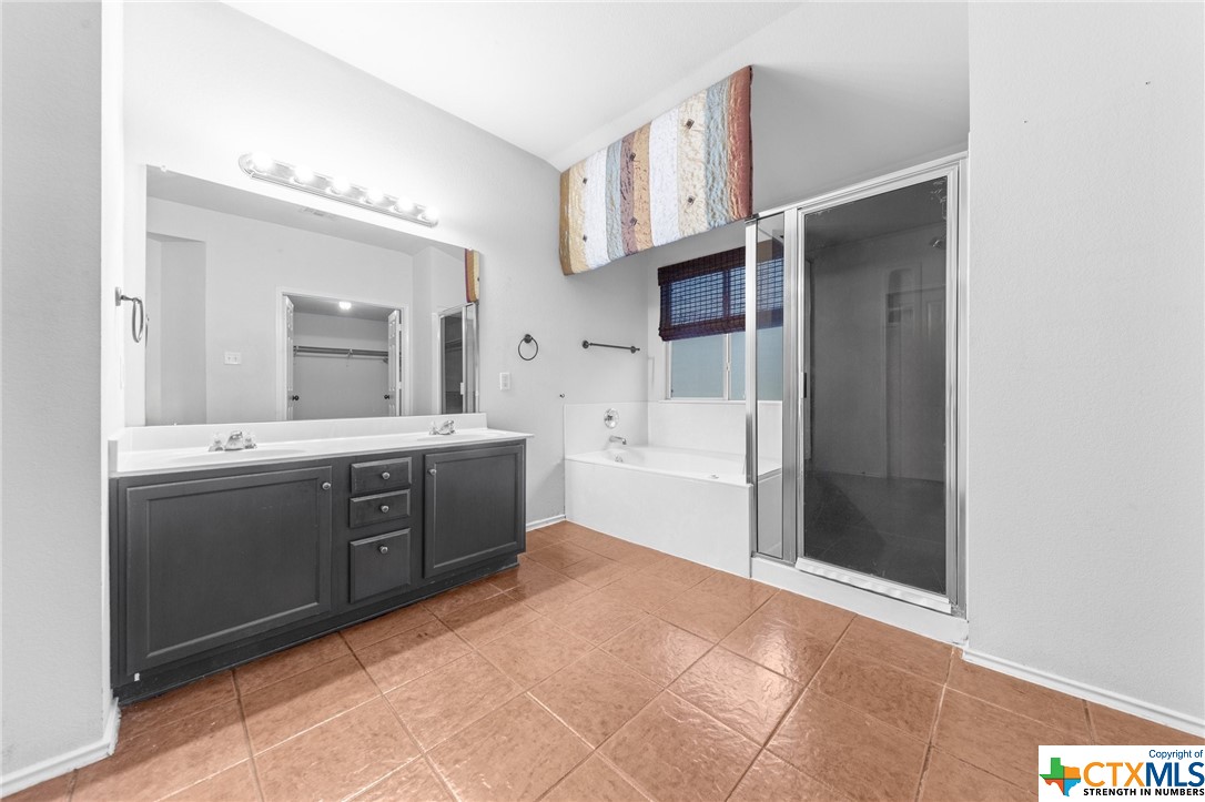 5903 Mosaic Trail