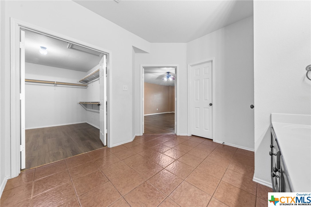 5903 Mosaic Trail