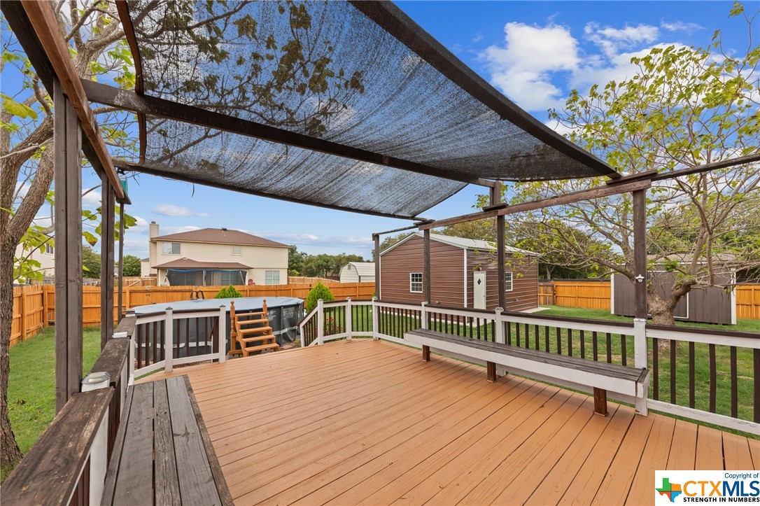 5903 Mosaic Trail