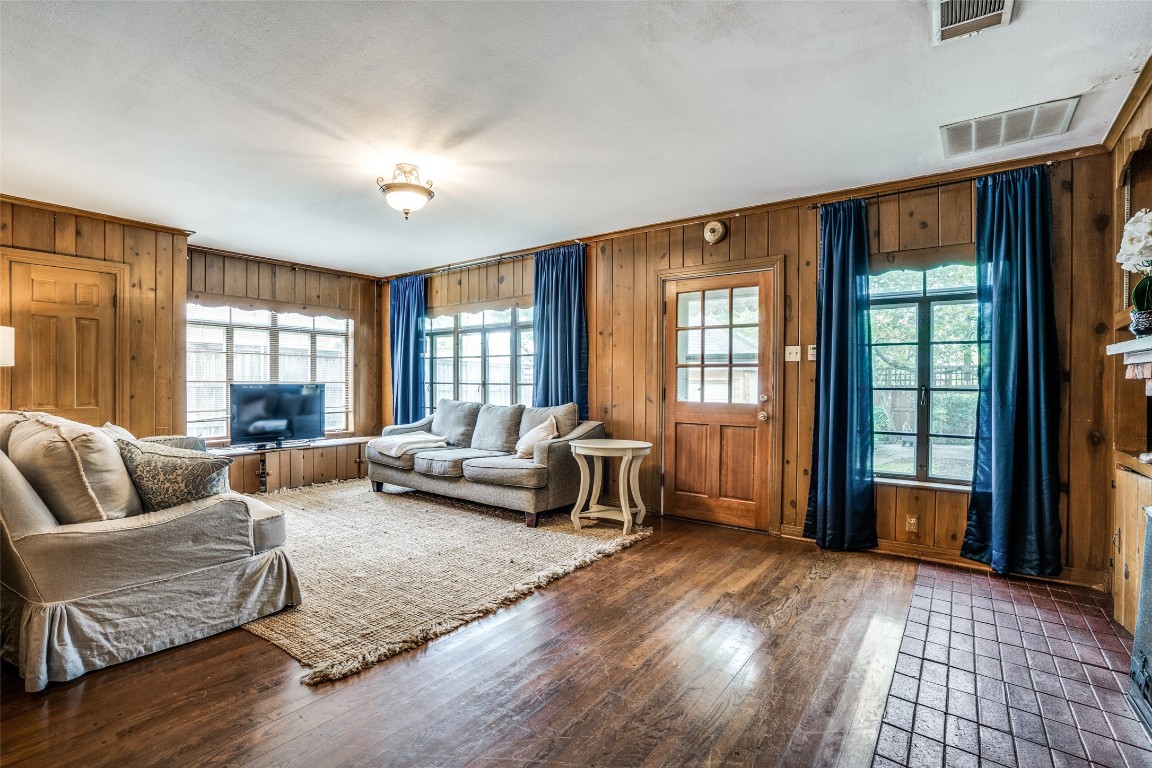 5910 McCommas Boulevard , Dallas, TX, 75206 | 20453623 | Realty Texas LLC