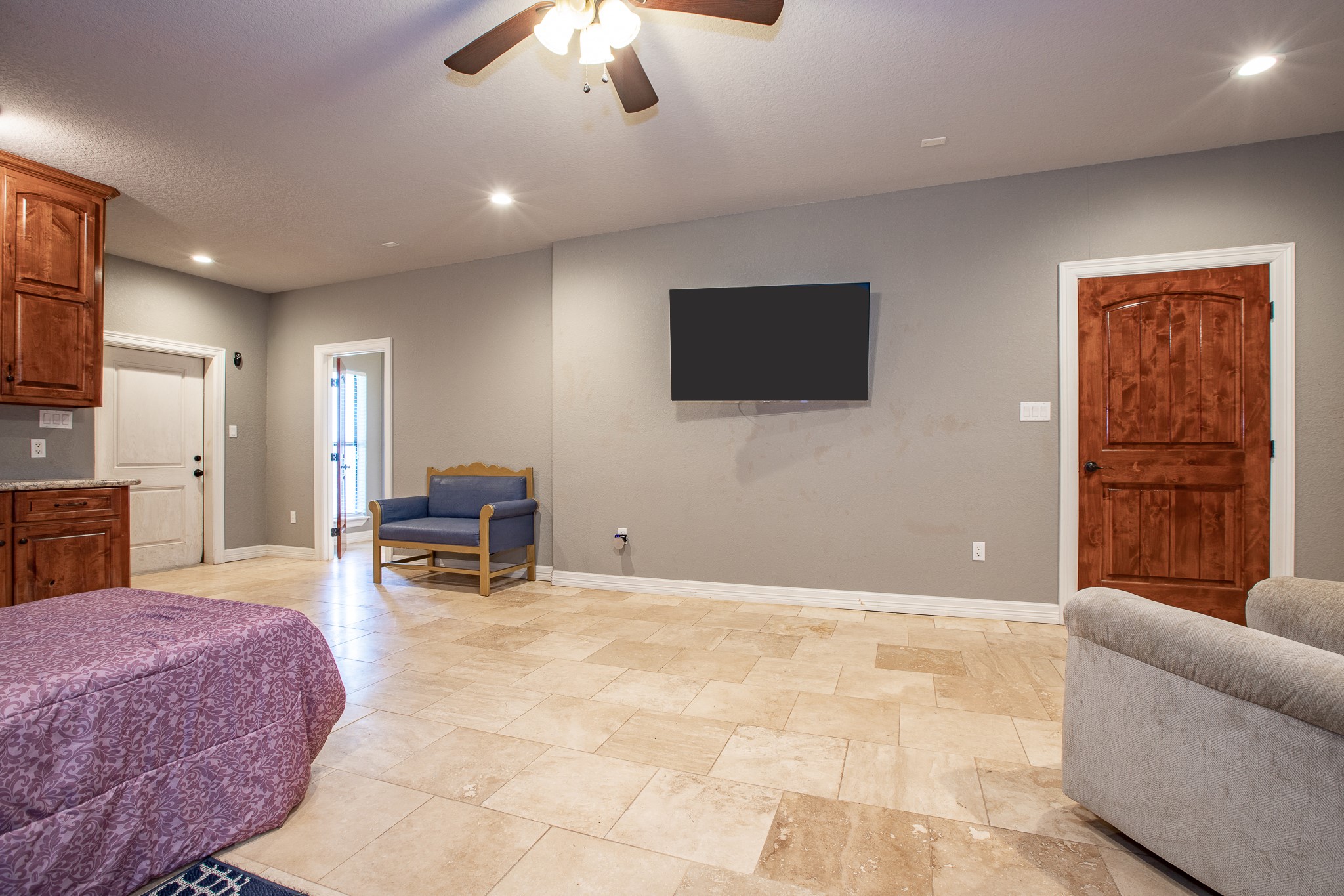 232 Pony Trail , Angleton, TX, 77515 | 90346447 | Realty Texas LLC