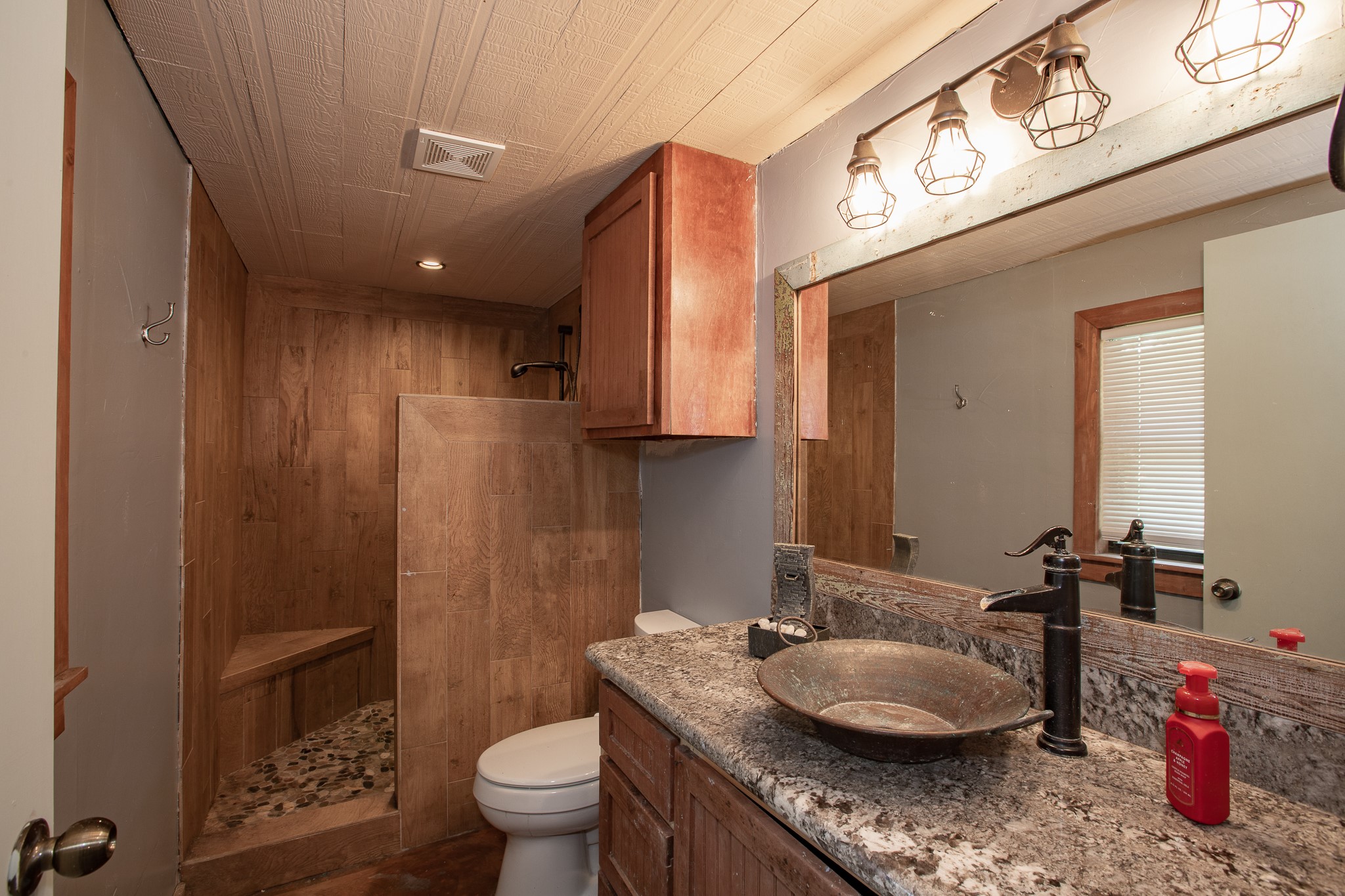 232 Pony Trail , Angleton, TX, 77515 | 90346447 | Realty Texas LLC