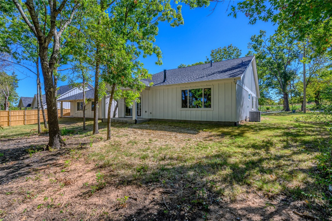 1321 W Moore , Sherman, TX, 75092 | 20461137 | Realty Texas LLC