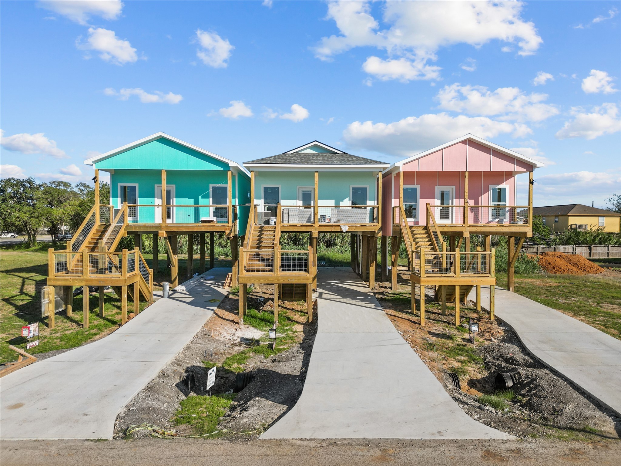 911 13th Street , San Leon, TX, 77539 | 67412443 | Realty Texas LLC