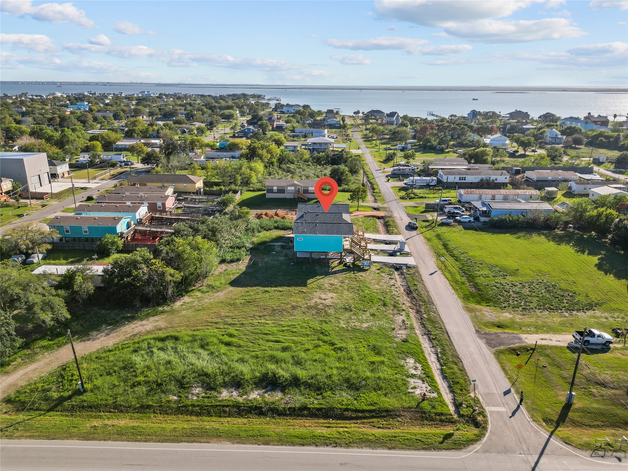 911 13th Street , San Leon, TX, 77539 | 67412443 | Realty Texas LLC