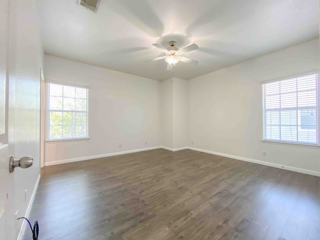 609 W 37th Street , Austin, TX, 78705 | 9703325 | Realty Texas LLC