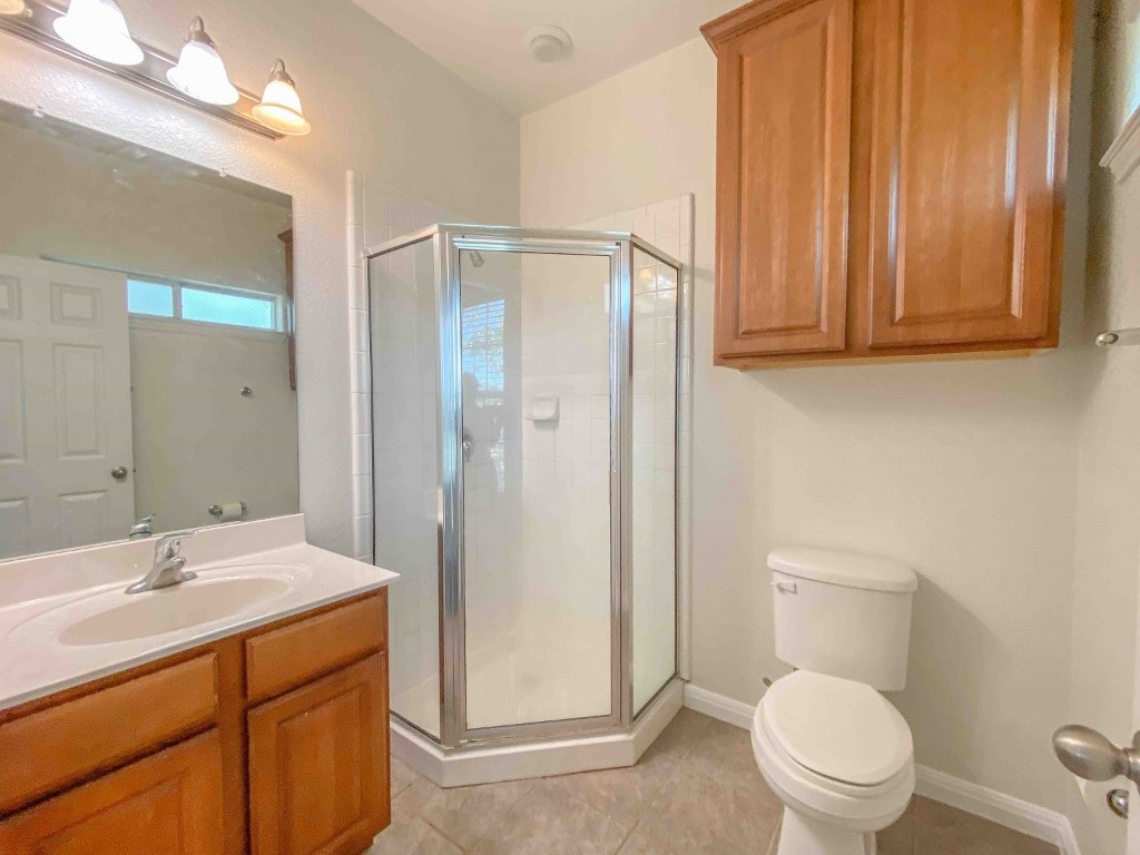 609 W 37th Street , Austin, TX, 78705 | 9703325 | Realty Texas LLC