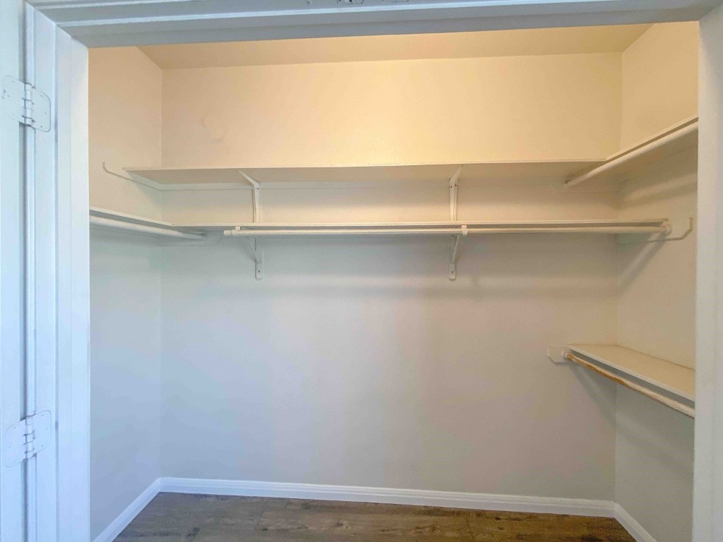 609 W 37th Street , Austin, TX, 78705 | 9703325 | Realty Texas LLC