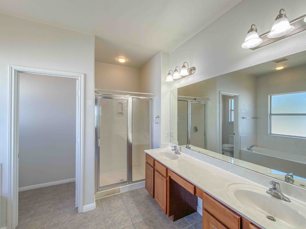 609 W 37th Street , Austin, TX, 78705 | 9703325 | Realty Texas LLC