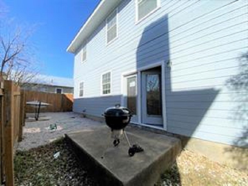 609 W 37th Street , Austin, TX, 78705 | 9703325 | Realty Texas LLC