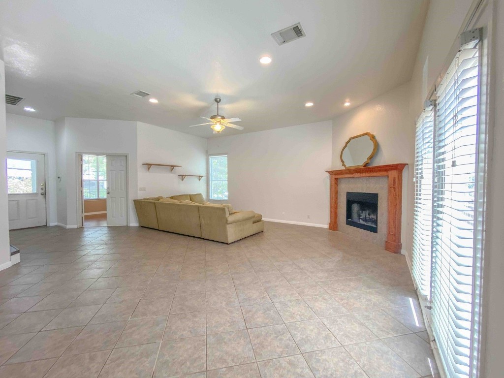 609 W 37th Street , Austin, TX, 78705 | 9703325 | Realty Texas LLC