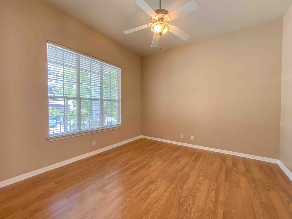 609 W 37th Street , Austin, TX, 78705 | 9703325 | Realty Texas LLC