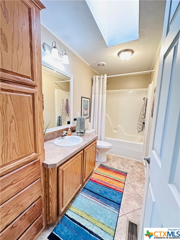 1319 Matthew Adams Road , Yoakum, TX, 77995 | 525423 | Realty Texas LLC