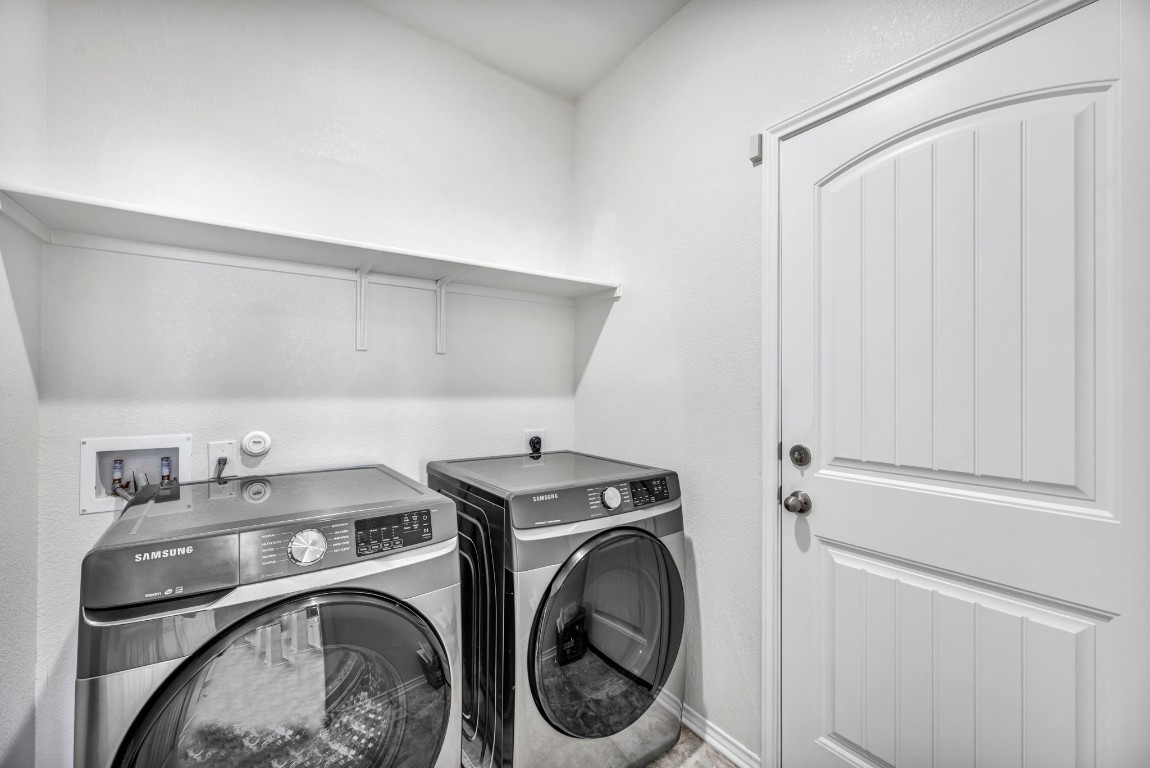 100 West Point Way,Elgin, TX 78621