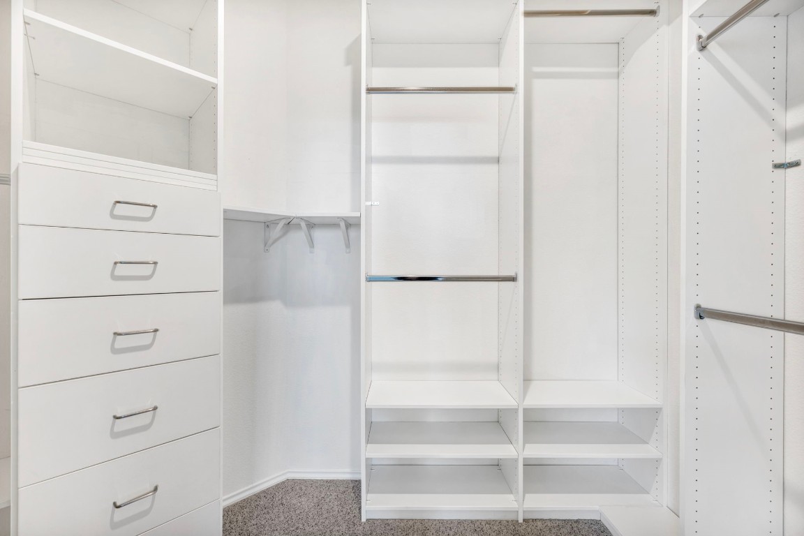 100 West Point Way,Elgin, TX 78621