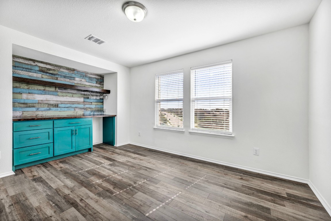 100 West Point Way,Elgin, TX 78621