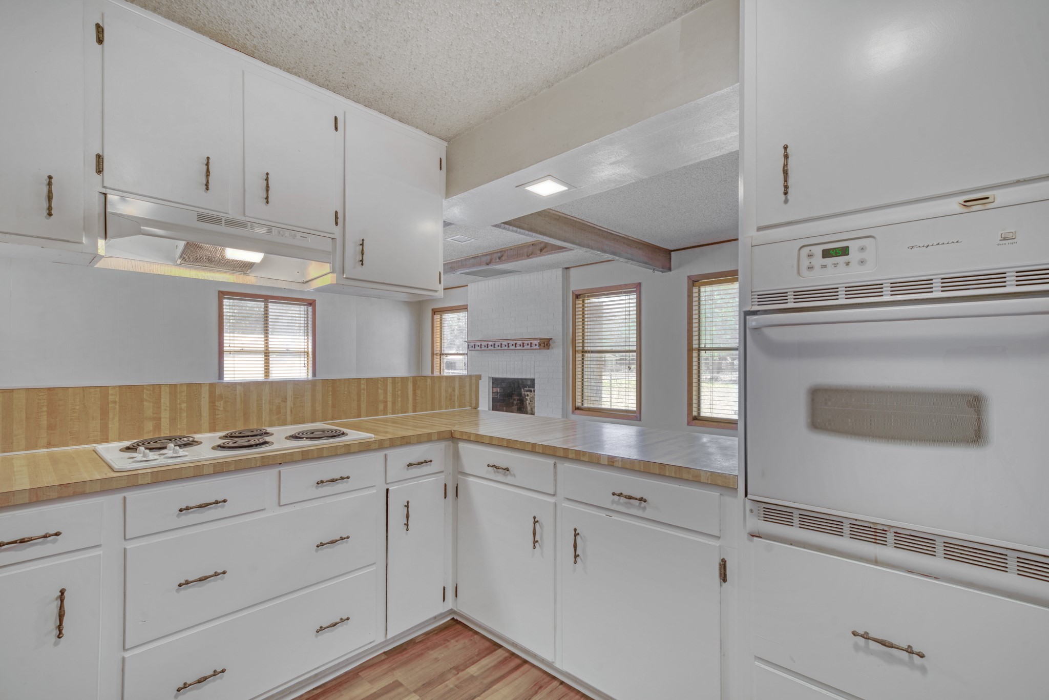 203 S Tammye Lane , Madisonville, TX, 77864 | 60163359 | Realty Texas LLC