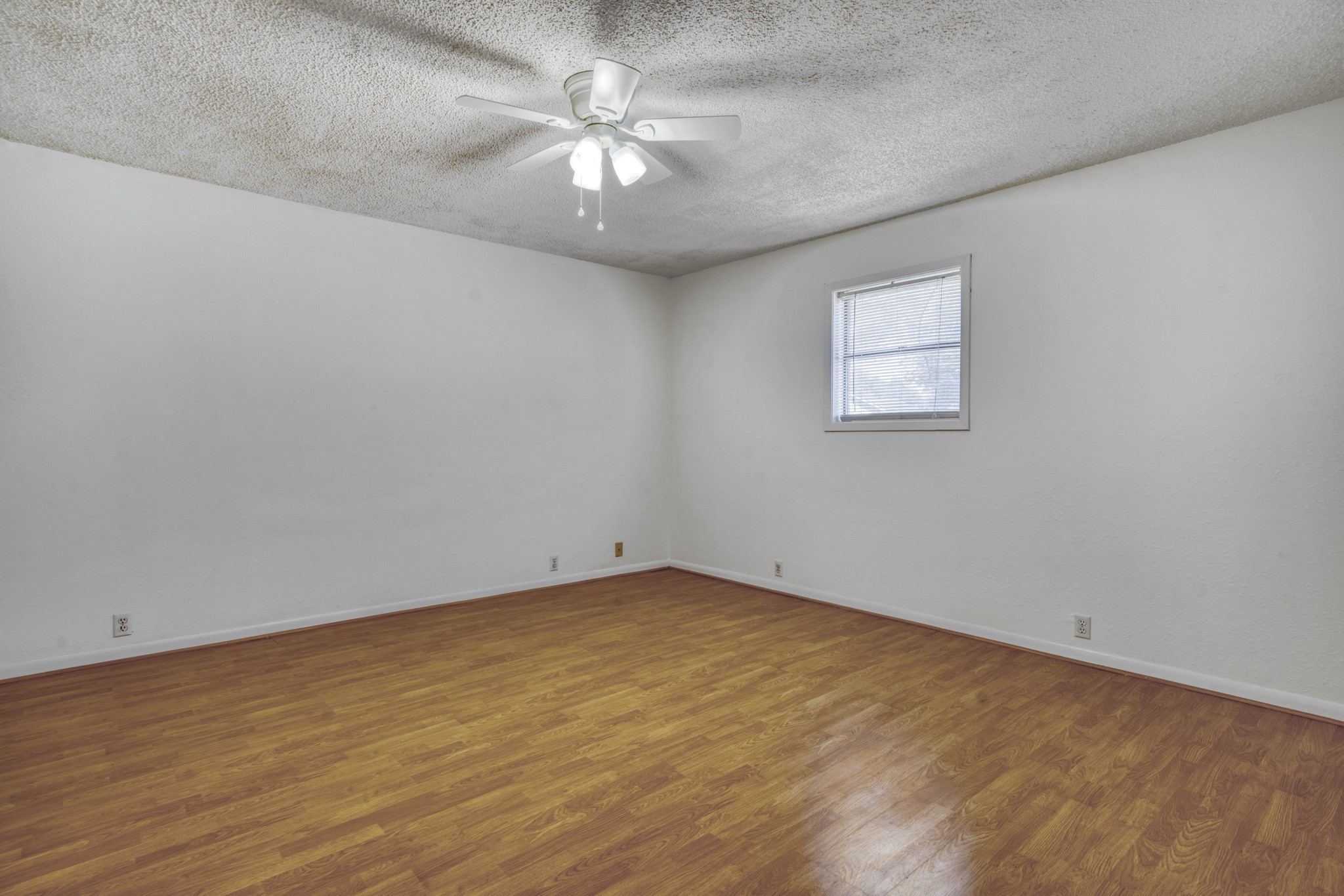 203 S Tammye Lane , Madisonville, TX, 77864 | 60163359 | Realty Texas LLC