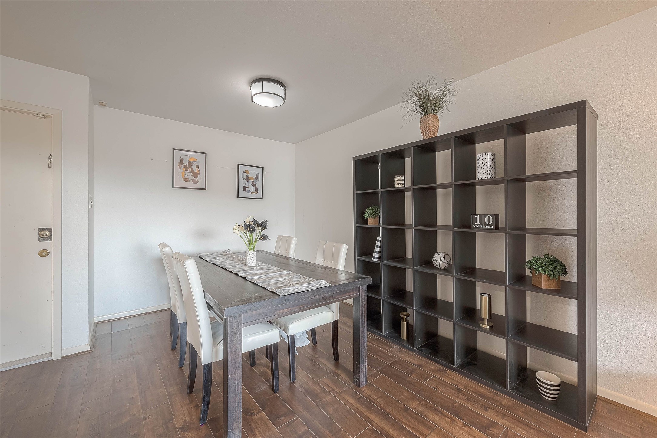 3025 Walnut Bend Lane 32 , Houston, TX, 77042 | 7968934 | Realty Texas LLC