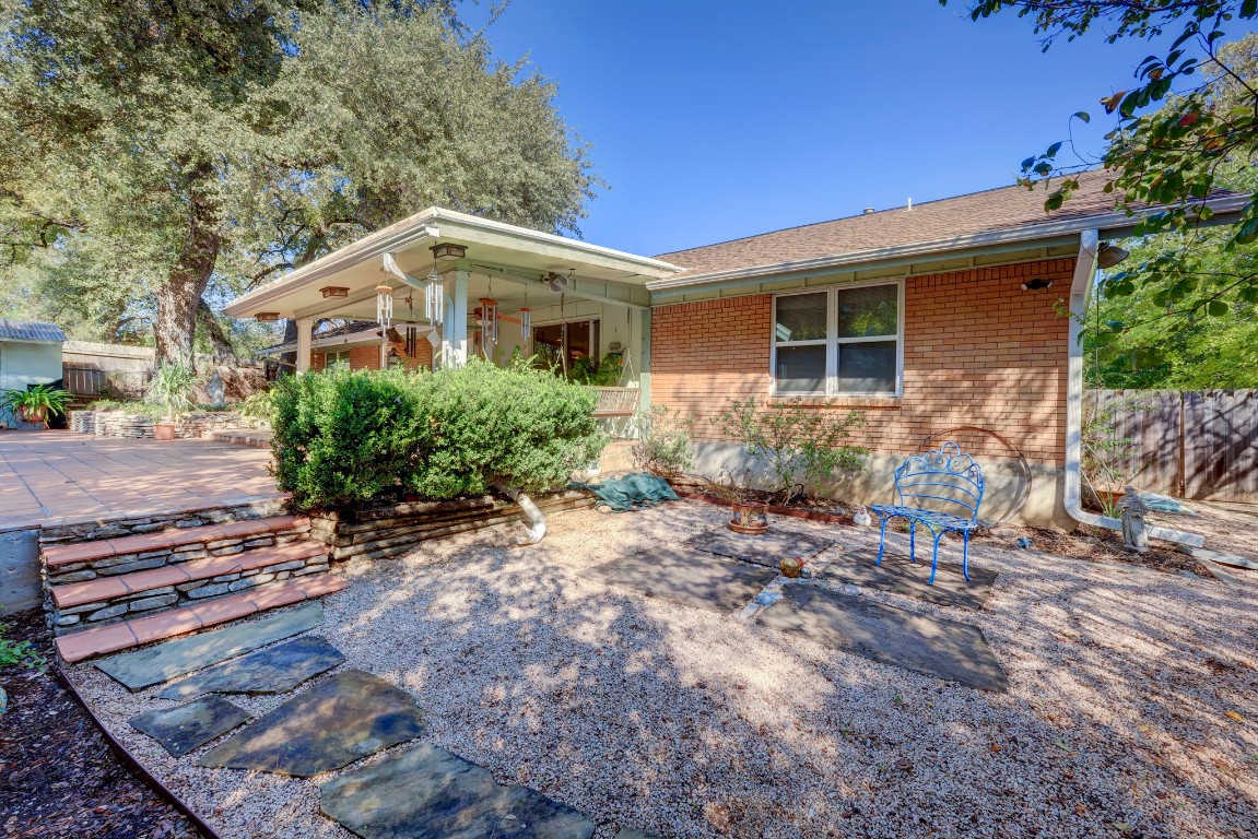 1617 Elmhurst Drive , Austin, TX, 78741 | 1850273 | Realty Texas LLC