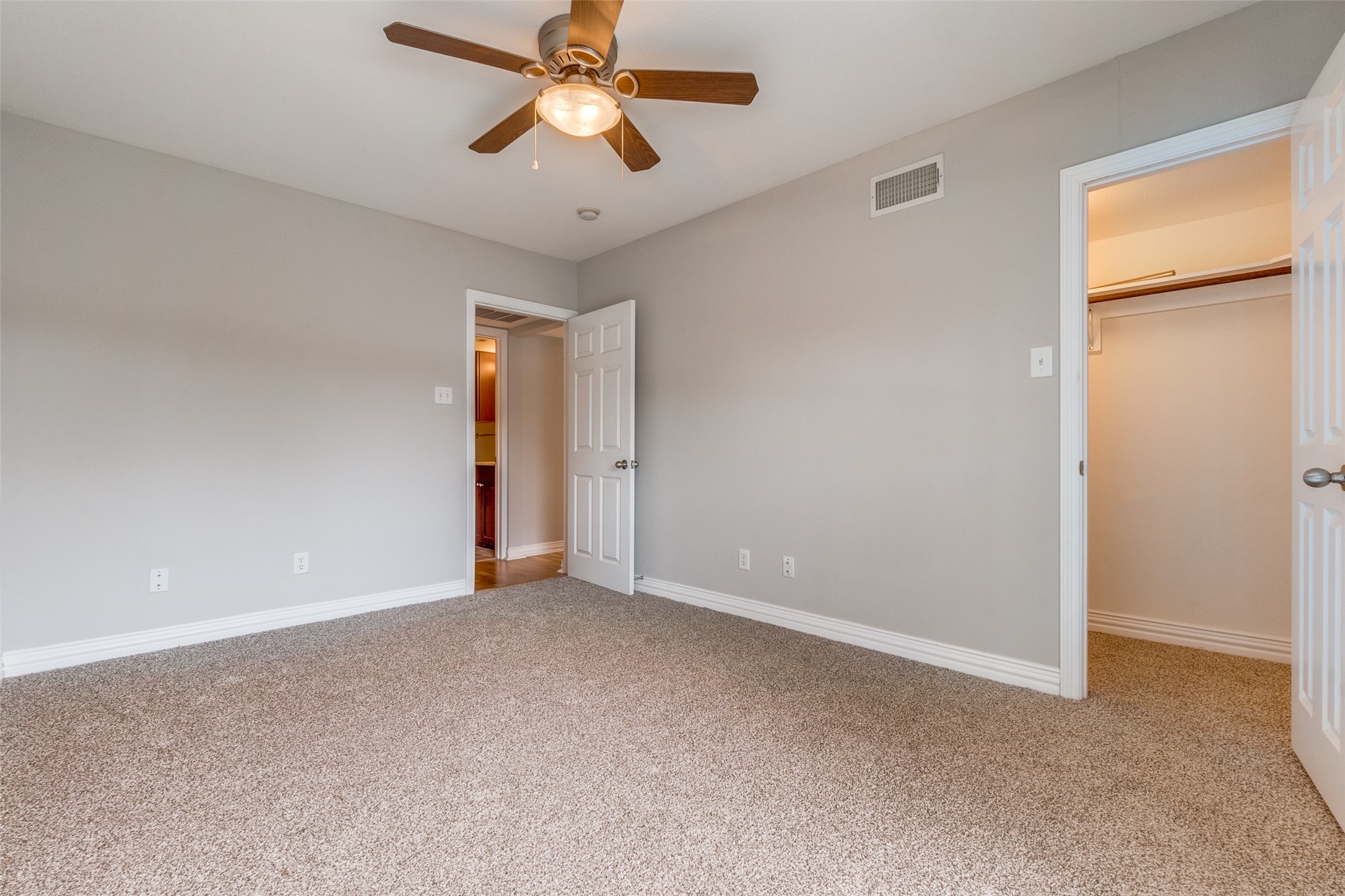 2722 Knight Street 205A , Dallas, TX, 75219 | 20479703 | Realty Texas LLC