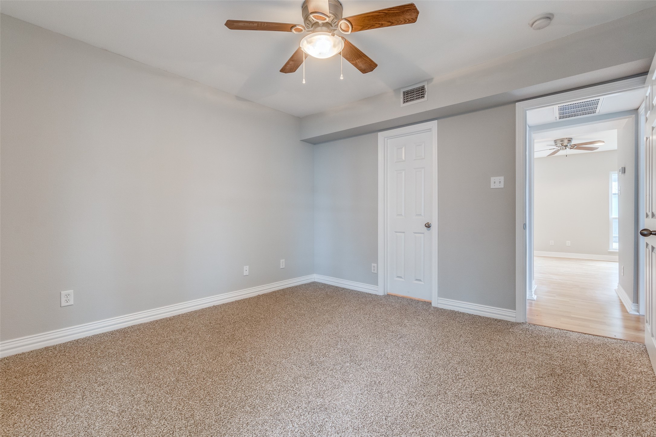 2722 Knight Street 205A , Dallas, TX, 75219 | 20479703 | Realty Texas LLC