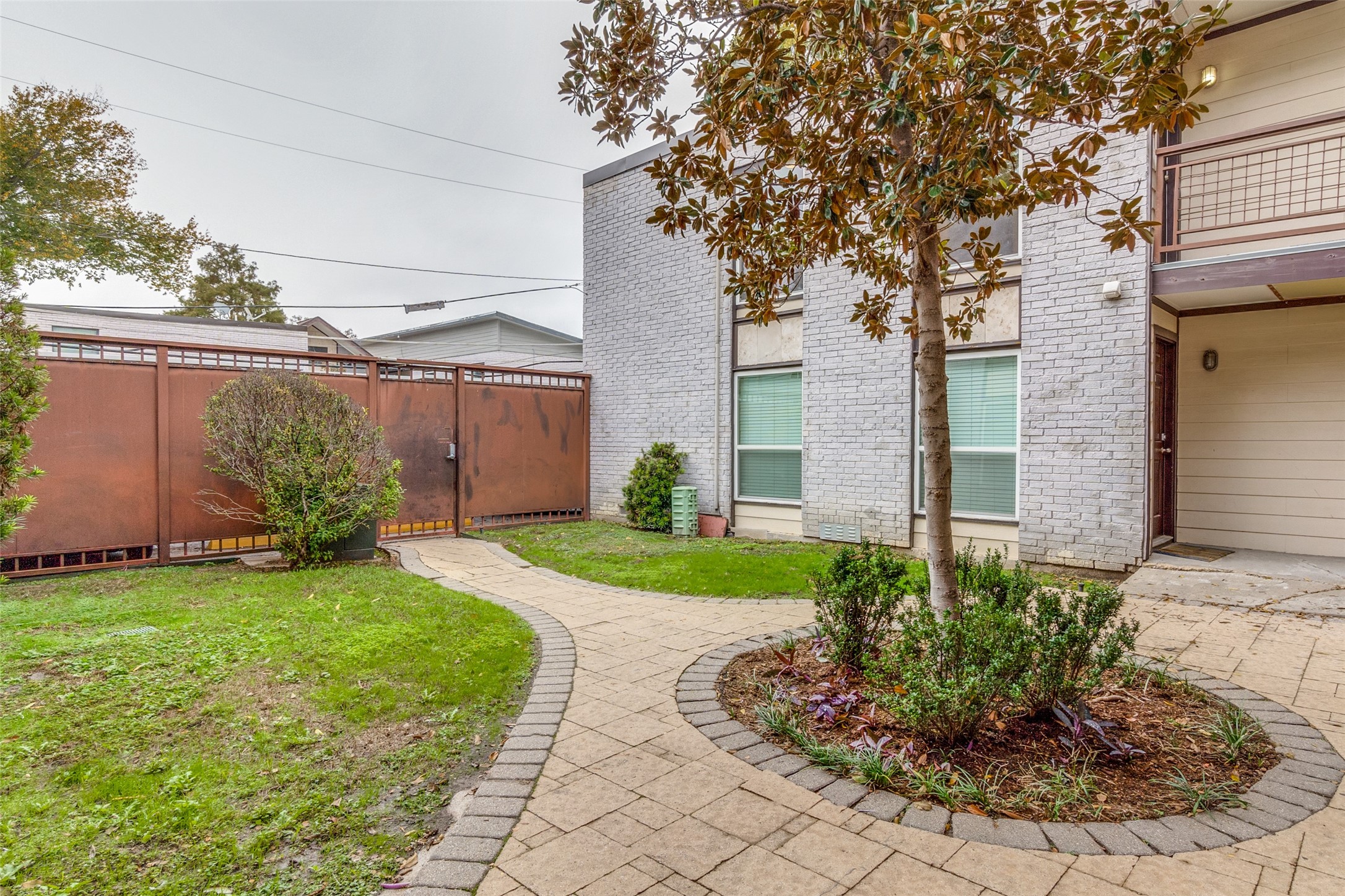 2722 Knight Street 205A , Dallas, TX, 75219 | 20479703 | Realty Texas LLC
