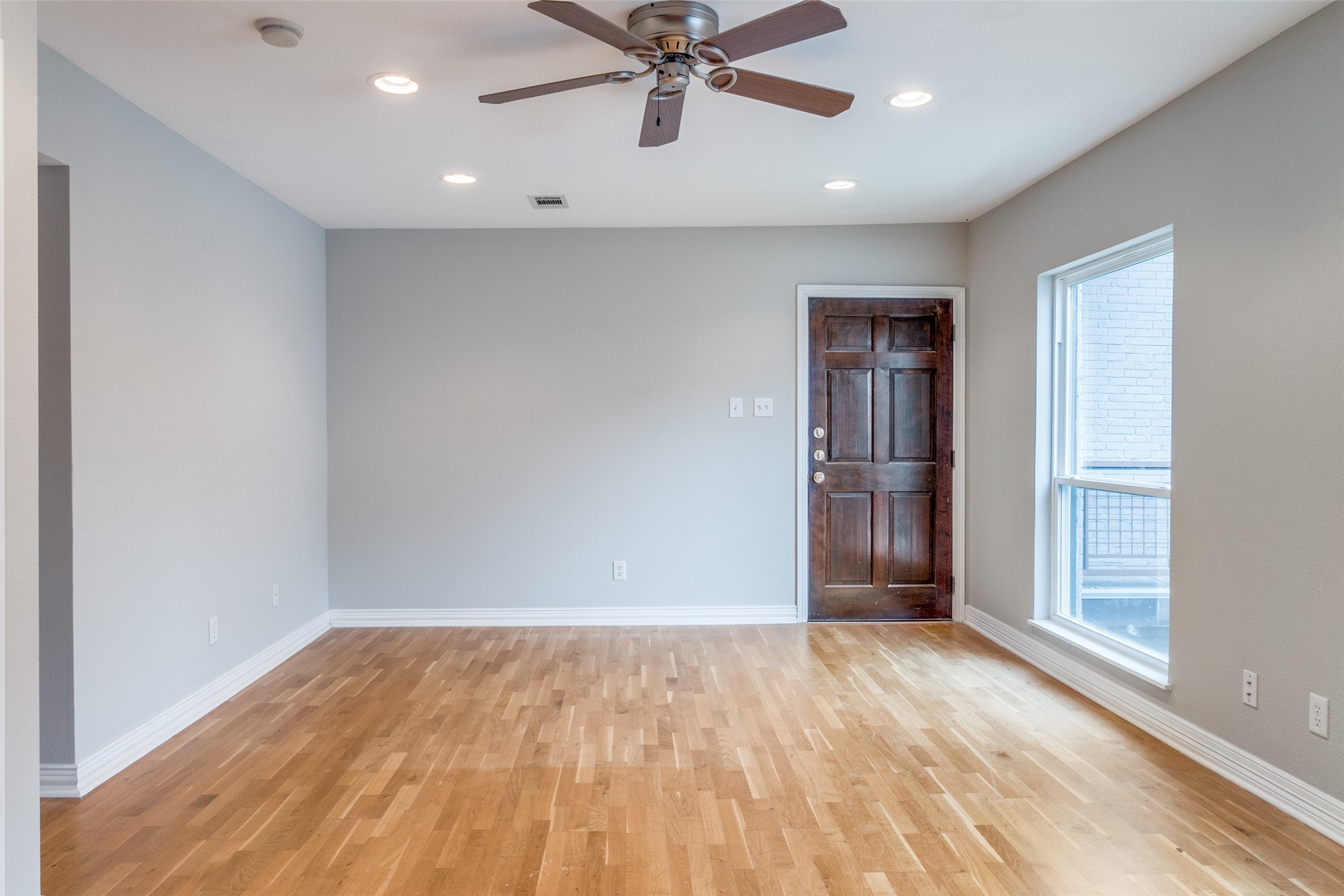 2722 Knight Street 205A , Dallas, TX, 75219 | 20479703 | Realty Texas LLC
