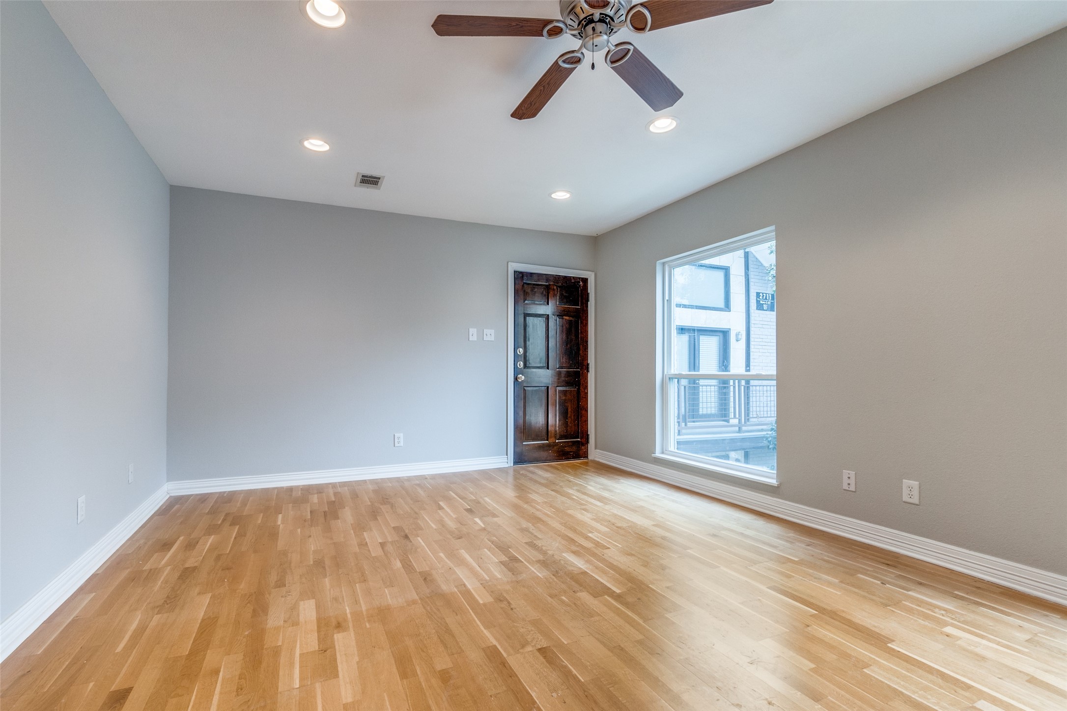 2722 Knight Street 205A , Dallas, TX, 75219 | 20479703 | Realty Texas LLC