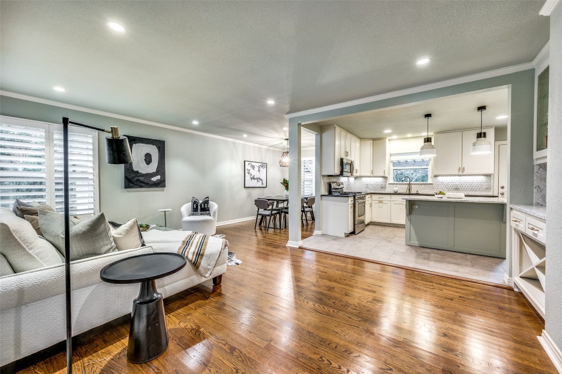 3975 Clover Lane , Dallas, TX, 75220 | 20473217 | Realty Texas LLC