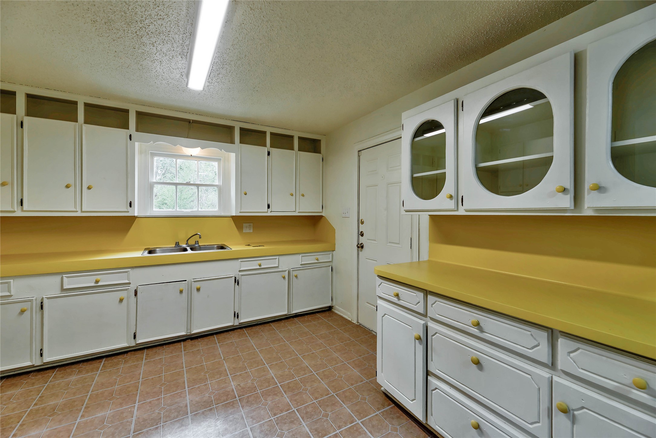 944 College Street , Jasper, TX, 75951 | 42411678 | Realty Texas LLC