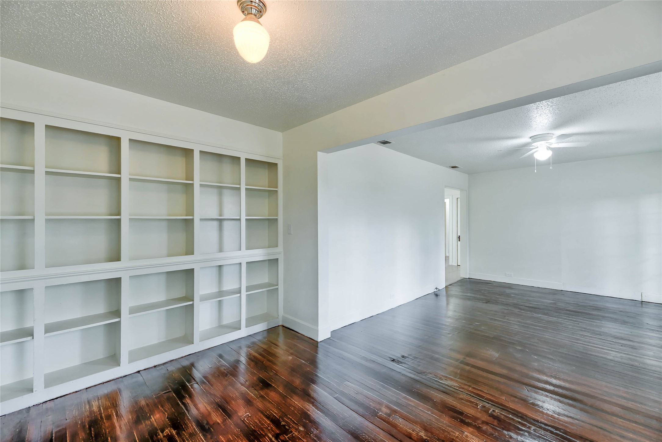944 College Street , Jasper, TX, 75951 | 42411678 | Realty Texas LLC