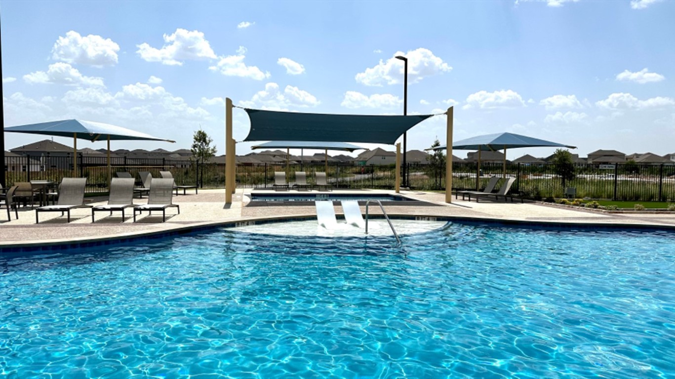 319 Canley Loop 